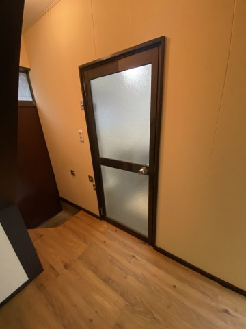 【 売主 】横浜市保土ケ谷区岩井町　戸建の浴室