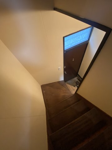 【 売主 】横浜市保土ケ谷区岩井町　戸建のその他|階段