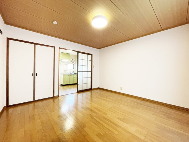 プレジール南昭和の居間・リビング