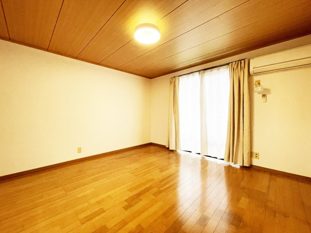 プレジール南昭和の居間・リビング