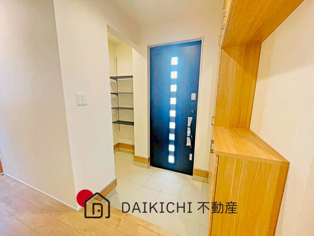 【玄関】 | 東松山市新宿町　新築戸建　全2棟　1号棟