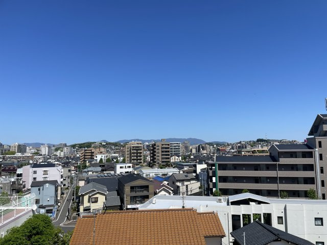 ロイヤルマンション別府6の展望|東側の眺望です。