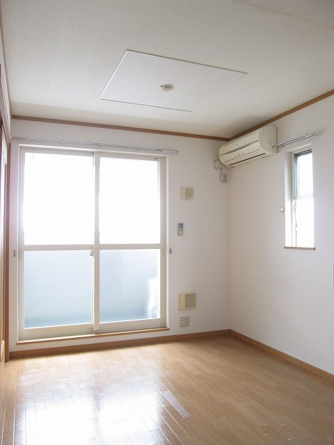 ヴィラ・ファインＡ棟の居間・リビング|居室・リビング