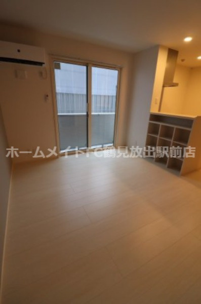 大阪市城東区諏訪３丁目のアパートの居間・リビング
