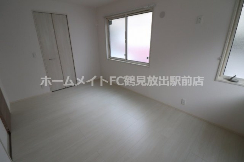 大阪市城東区諏訪３丁目のアパートの洋室