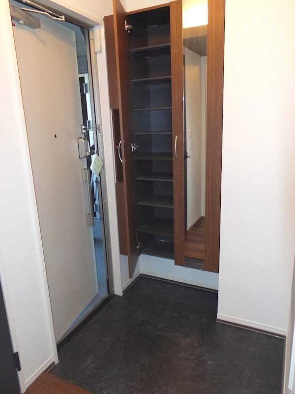 D-room上ノ丸の玄関