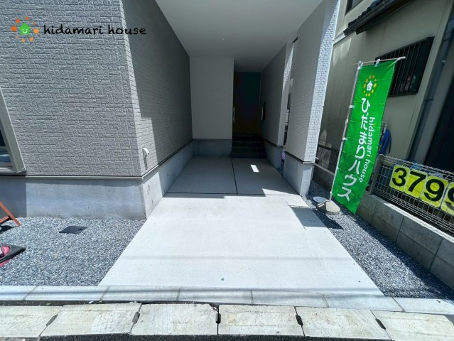 北区日進町4期　新築戸建　Terrechez01の駐車場