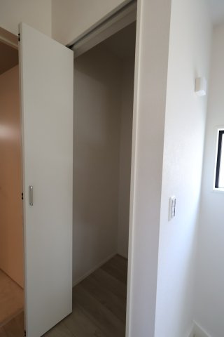 【収納】 | 《仲介手数料無料》南区白幡２丁目5-17(1号棟)新築一戸建てケイアイスタイル | 撮影日 2025年8月21日 12:00 晴れ