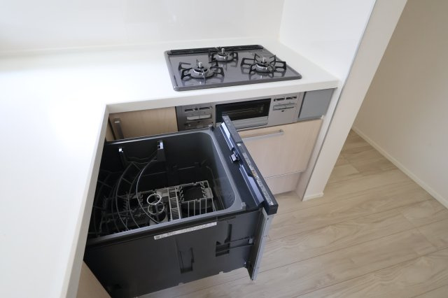 【キッチン】 | 《仲介手数料無料》南区白幡２丁目5-17(1号棟)新築一戸建てケイアイスタイル | 撮影日 2025年8月21日 12:00 晴れ