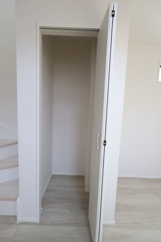 【収納】 | 《仲介手数料無料》南区白幡２丁目5-17(1号棟)新築一戸建てケイアイスタイル | 撮影日 2025年8月21日 12:00 晴れ