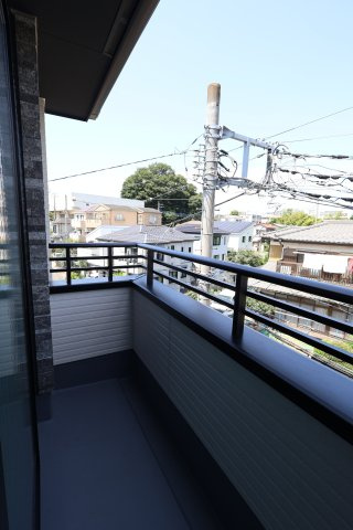 【バルコニー】 | 《仲介手数料無料》南区白幡２丁目5-17(1号棟)新築一戸建てケイアイスタイル | 撮影日 2025年8月21日 12:00 晴れ