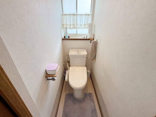和泉市室堂町　中古戸建のトイレ