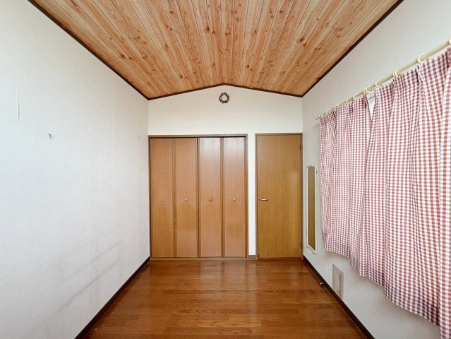 和泉市室堂町　中古戸建の洋室