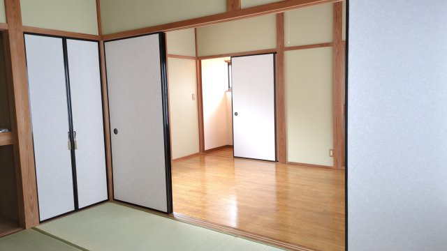 【洋室】 | 山武市富田ト　中古戸建 | 2階　洋室と和室
