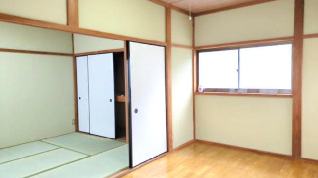 【和室】 | 山武市富田ト　中古戸建 | 2階　洋室と和室