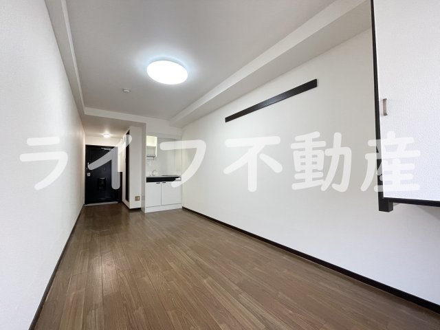 エクセレント小若江の居間・リビング|ゆったり過ごせる居間です