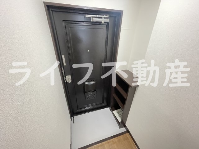 エクセレント小若江の玄関|シンプルで使いやすい玄関です