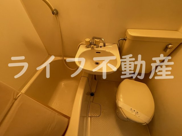 エクセレント小若江の独立洗面台|独立洗面化粧台が付いています