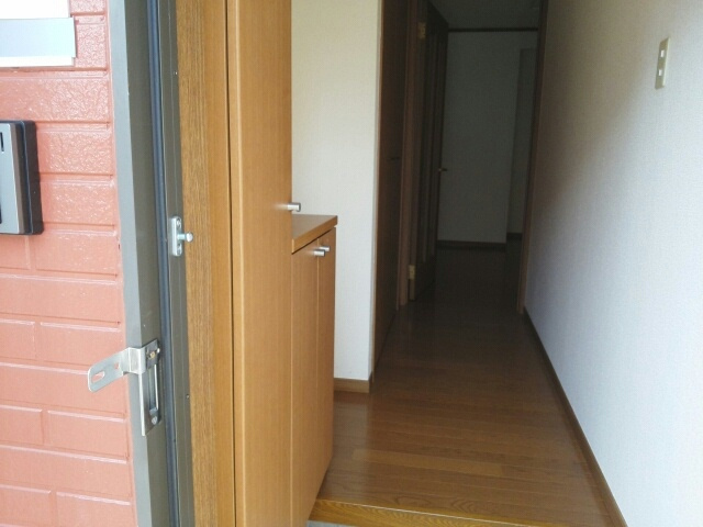 アヴニールⅧの玄関