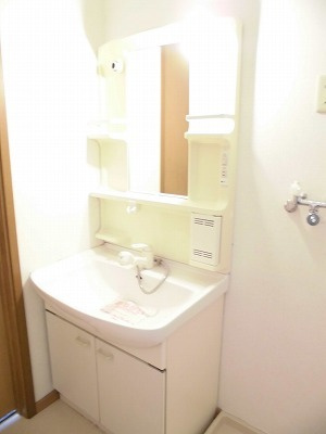 シャンブル・アロリＡの洗面所|洗面所