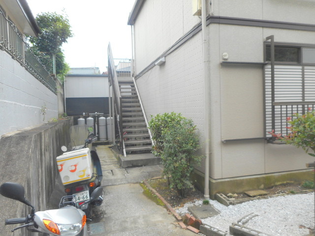 シティハイム　ＮＯＧＡＷＡのエントランス|エントランス