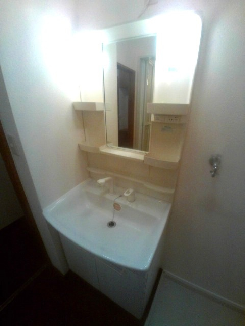 セジュール西明石の洗面所