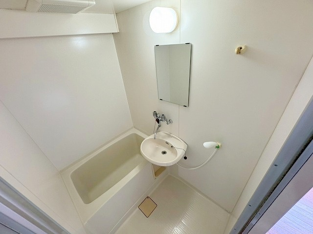 ローレルハイツウエハラの浴室