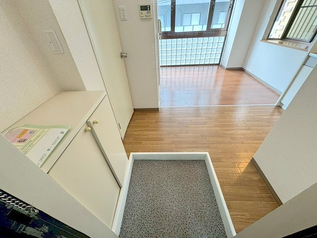 ローレルハイツウエハラの玄関