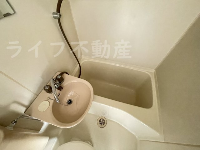 メゾン小若江の浴室|お風呂です