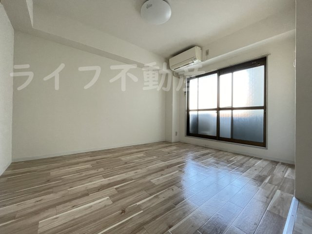 メゾン小若江の居間・リビング|ゆったり過ごせるリビングです