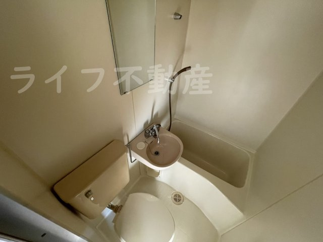 メゾン小若江の浴室|日々の疲れを癒すお風呂付です