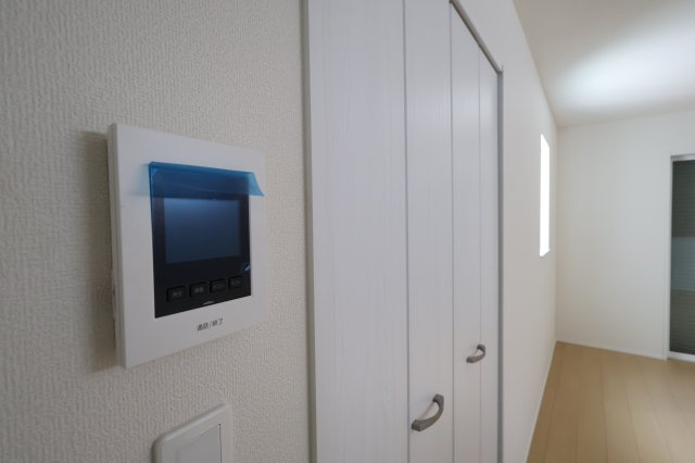 《仲介手数料無料》西区プラザ71-2(1号棟)新築一戸建てハートフルタウンのセキュリティ|撮影日 2025年8月22日 11:50 晴れ