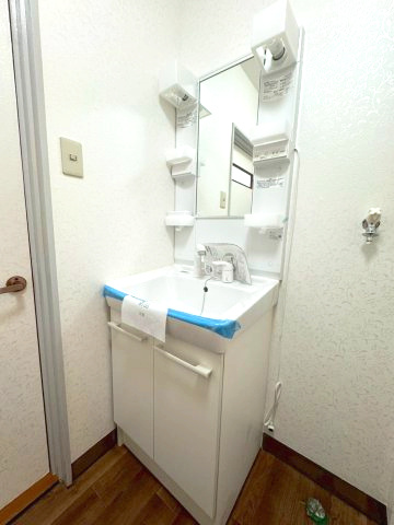 小林ビルの洗面所