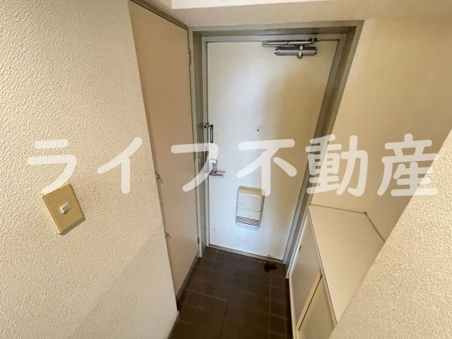 アドバンス渋川の玄関|シンプルで使いやすい玄関です