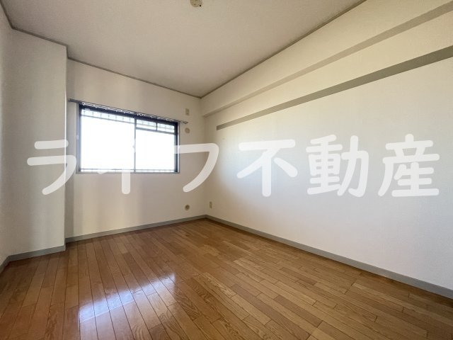 アドバンス渋川の居間・リビング|ゆったりとしたリビングです