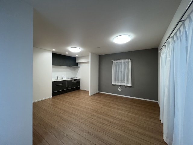 小学校も２分！子育てしやすい住環境な【中原区井田中ノ町】リフォーム中古戸建の居間・リビング