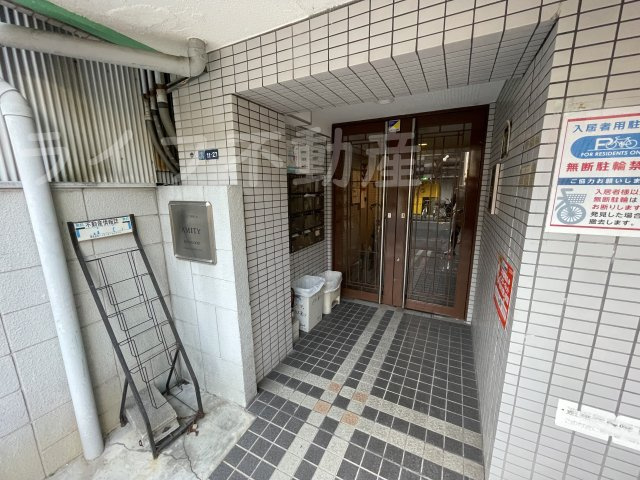 アミティ近大通りのエントランス|落ち着いたエントランスです