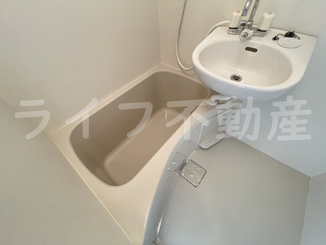 アミティ近大通りの浴室|お風呂で日々の疲れを落としましょう