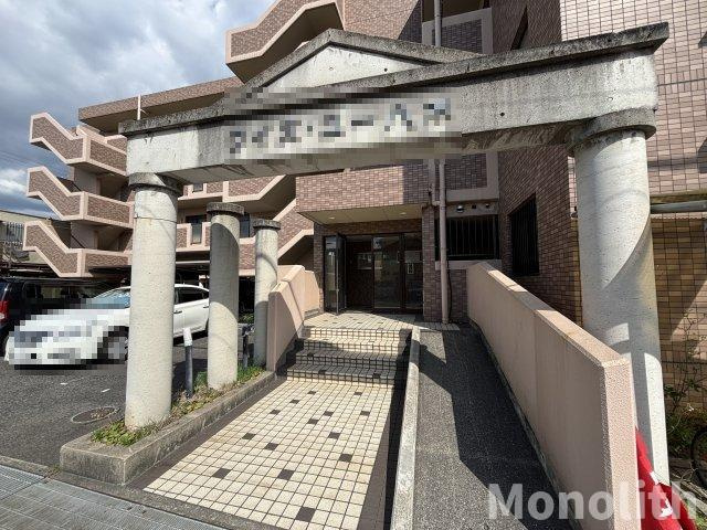 ウィズ・ユー八木のエントランス