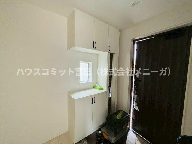 日吉倉２４－１期　新築戸建て　２号棟の玄関