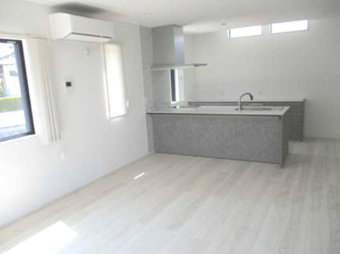 廿日市市阿品台1丁目　新築一戸建て(全2棟)の居間・リビング