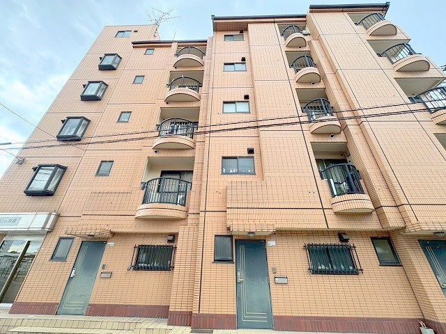 JIRO淡路の外観