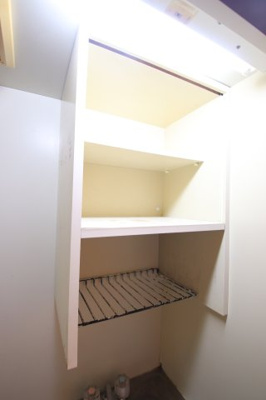 【収納】 | 中百舌鳥ビル | 吊戸棚
