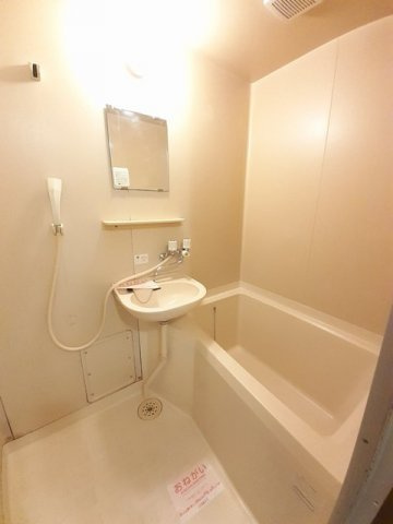 エルディム古谷の浴室|日々の疲れを癒すお風呂付です