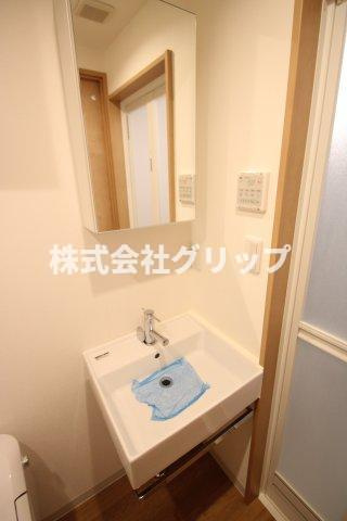 レジディア横濱大通り公園の独立洗面台