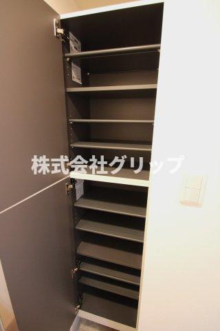 レジディア横濱大通り公園の収納