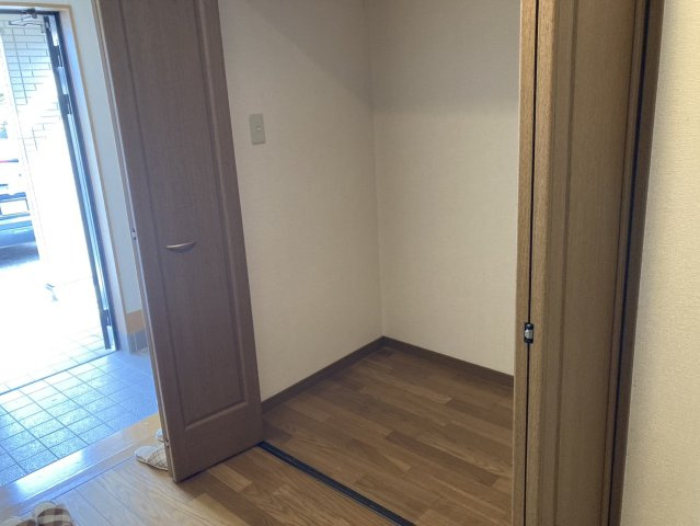 【収納】 | 高岡市波岡売戸建 | 玄関にも大きな収納があります