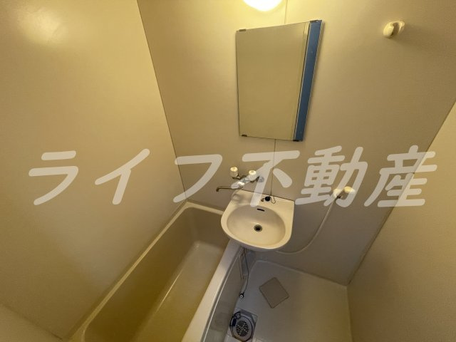 ヌカタロッジの浴室|落ち着いた空間のお風呂です