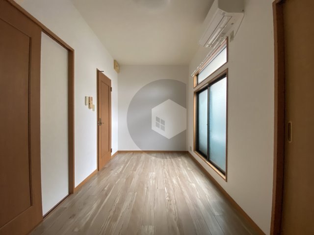 アドバンス俊徳の内装