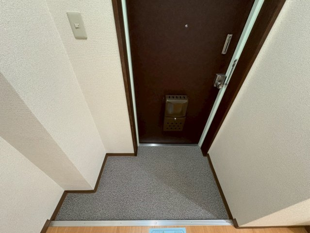 西日置マンション｜名古屋市の賃貸ならMy賃貸の玄関|西日置マンション